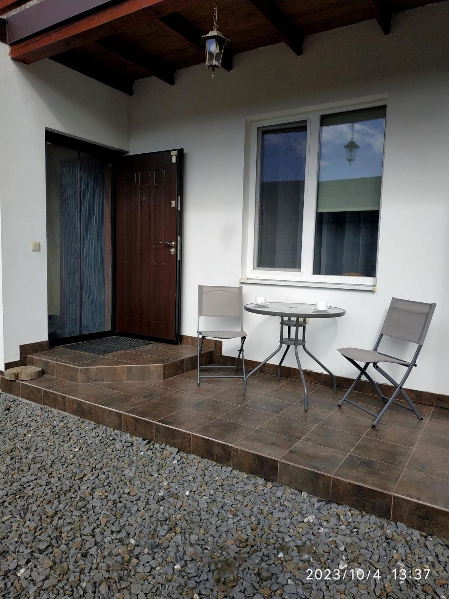 Nestg Guest House Pilipets Exterior photo
